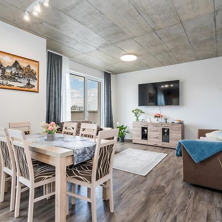 Perla Hradce 401 Hradec Kralove Exterior foto