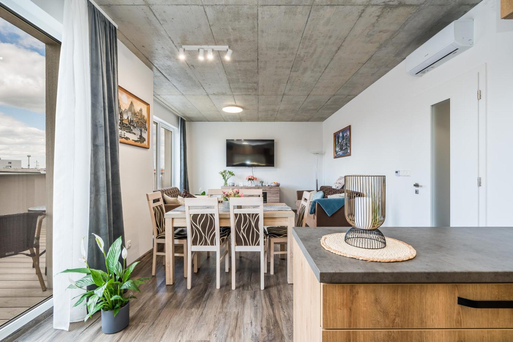 Perla Hradce 401 Hradec Kralove Exterior foto